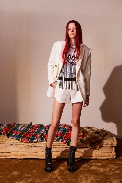 Look 50